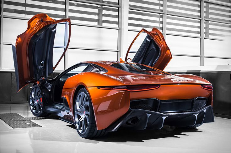 cochessm's tweet photo. Jaguar C-X75, el #coche de la nueva película de James Bond #Spectre https://t.co/AbxWIwjYjO