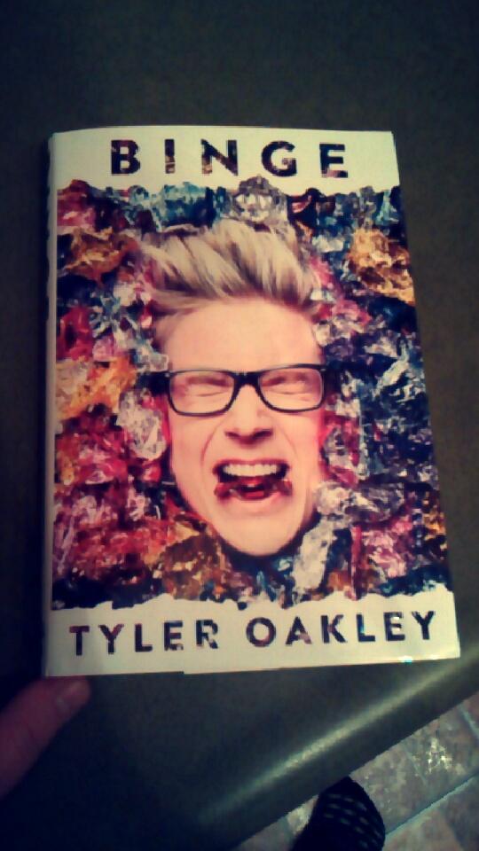 nicoleflood's tweet photo. How to end a great Mon: receiving this in the mail!! Can't wait to read it. #SearchForBINGE @tyleroakley #SignedCopy https://t.co/LFLCxoRi3K