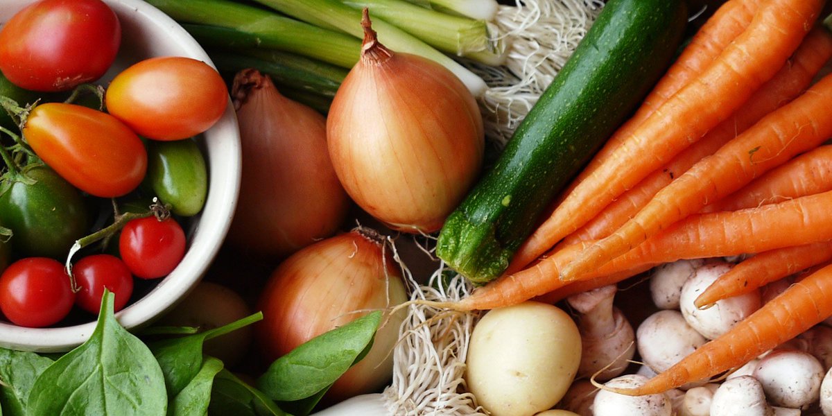 #MeatFreeMonday with <a href="/chefpaulymac/">paulymac</a> Monday 9th Nov at 6.30pm
#vegetarian #vegetables #healthy juliesplace.com.au/event/meat-fre…