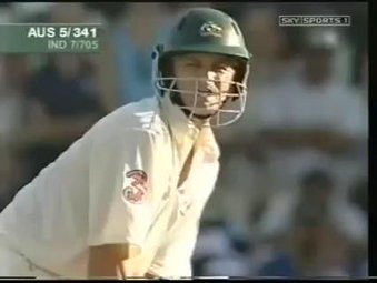 Happy Birthday Irfan Pathan,watch him bowl 3 great deliveries against Gilchrist,Langer & Amla. cc Yusuf Pathan 