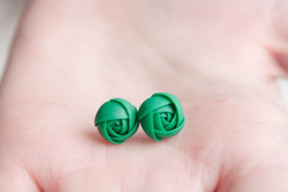 EtenIren's tweet photo. Green Flowers Stud Earrings https://t.co/7dDUnglLOw #smallstud #flowerstud #floralstuds #christmasgifts #green https://t.co/mf16nPEUqt