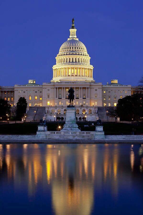 #Nite

~Twillight over The U.S. Capitol, Building in Washington DC, USA~

#historicallandmarks 🇺🇸