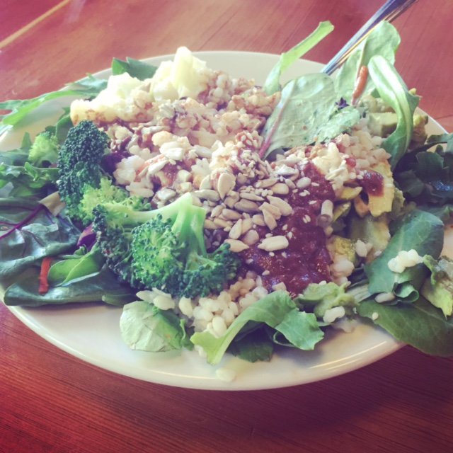 SunlightCafe's tweet photo. The Brown Rice Salad w/ homemade #lemontahini  #herbalviniagrette #peanutsauce or #special #seattlevegan #seattlegf https://t.co/nlR1Mq2l7g