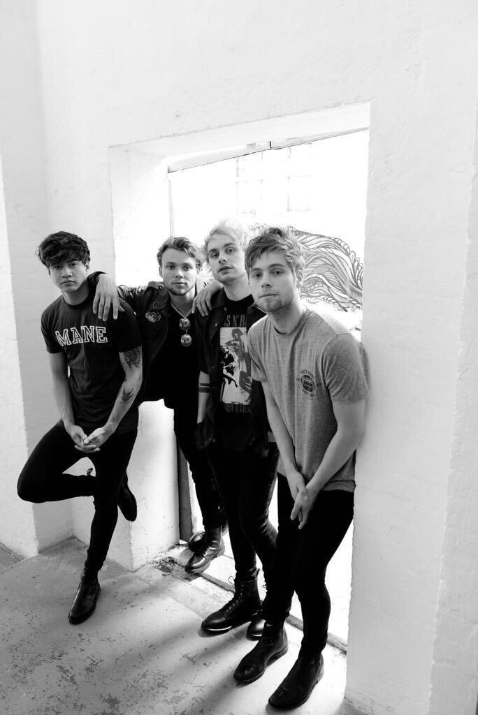 y23401d5sos's tweet photo. 当選祈願。
#5SOSアンバサダー
#5sosFC https://t.co/mTQWcUJjOT