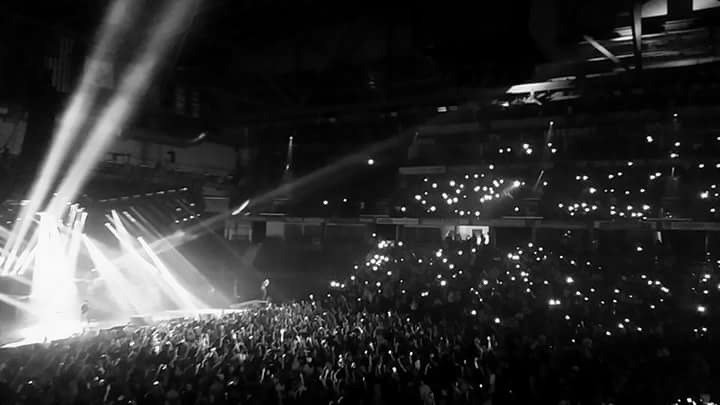 Pompa__'s tweet photo. @breakingBenjamin Washington loves you! What an amazing show tonight 10/26/15 @xfinityarenaEverett ! Come back soon♡ https://t.co/ENpwpAnVZQ
