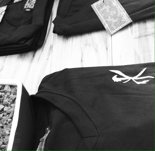 KanatiCoPics's tweet photo. #KanatiCo @kanaticompany #Kanati #KanatiClothing #Handmade #Styles #Quality #fashion #Designer #canada #toronto https://t.co/MOJ5CkyetR