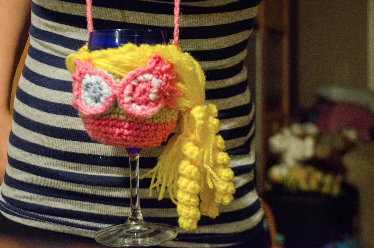 SarahMangold's tweet photo. Finally done with my Luna wine glass Woosie! @jk_rowling  @EmWatson @DanielRadcliff1 @rupertgrintnet  do you like it https://t.co/v75u8eYA30