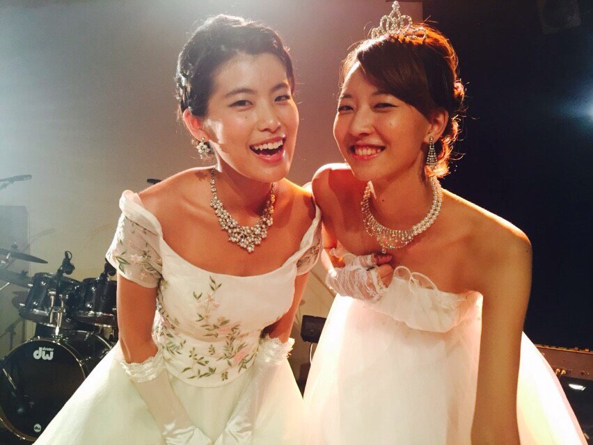 s_akane_7's tweet image. 高校の同級生のめぐと💓
高校の時からモデル目指して
一緒に頑張ってきためぐと
同じステージに立てて本間に
嬉しかった〜(っ´ω`c)♡
初のブライダルモデル！
いい経験なった〜😍
めぐありがとうっ😋💓

#イフコレ #ブライダル