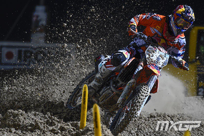 mxgp's tweet photo. Hanging out for Qatar 2016! @paulsjonas141 https://t.co/gzmAet6n0i