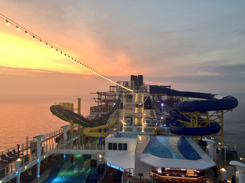Sparkx's tweet photo. Good morning @ABPSouthampton from @CruiseNorwegian #NorwegianEscape https://t.co/HUlQEIFo5g