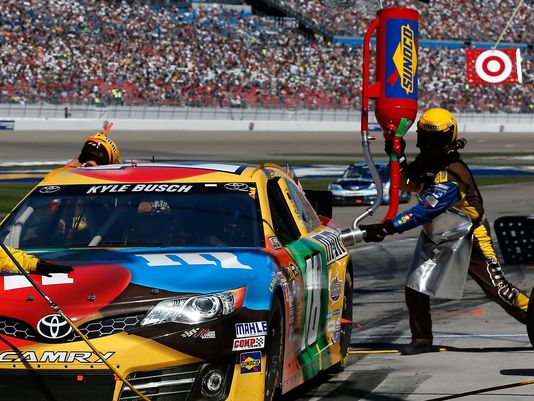 SunocoSpain's tweet photo. Fueling #NASCAR since 2004 / Combustible #NASCAR desde 2004

Por eso los mejores pilotos eligen #SUNOCO

#GoSunoco https://t.co/6Vzhzrf8zb