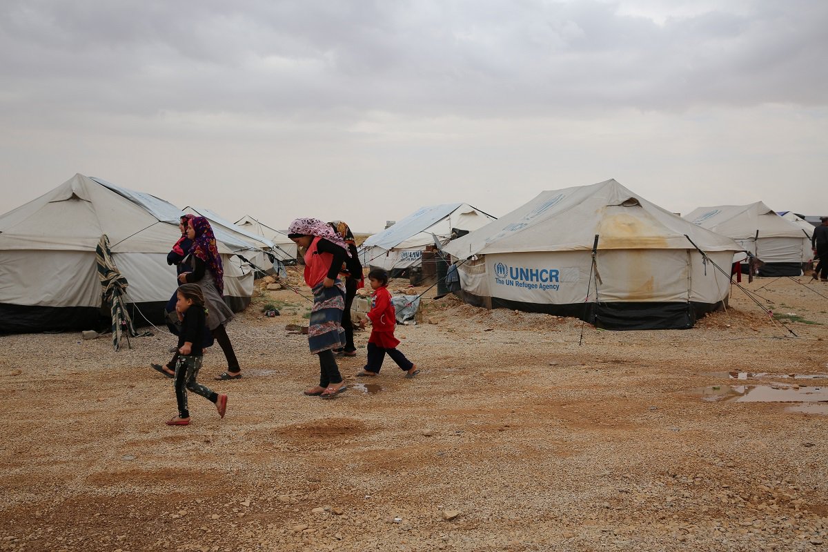 VivianToumeh's tweet photo. Winter on the doors, distribution of #UNHCR #winter kits is already underway @UNHCRinSYRIA #Syrian #dispalced https://t.co/tzuTLyT2pT