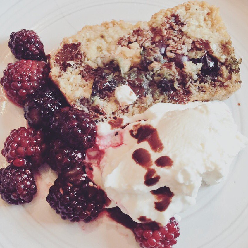 simply_sugar3's tweet photo. Almond, coconut and blueberry loaf, served with Greek yogurts, blackberries &amp; Walderns farm sauce #sugarfreetreat https://t.co/lXJWLUBxRe