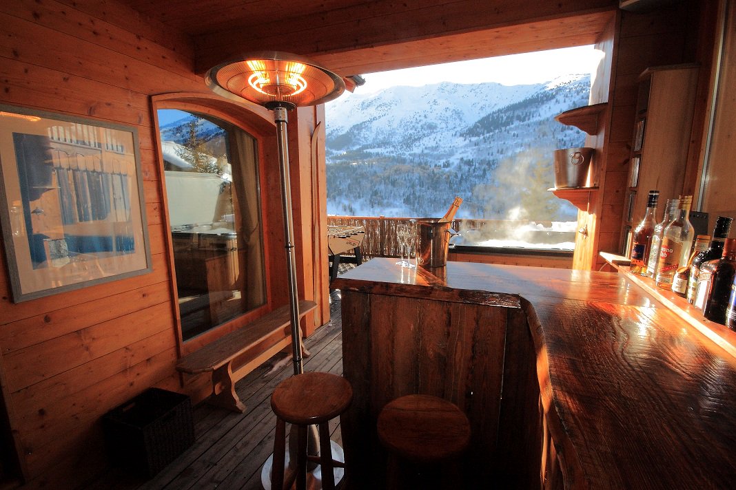 alpineinfusion's tweet photo. Planning your #Christmas #ski holiday? You can book Chalet Rachelle at a discounted price https://t.co/PQ1Cs9WHsL https://t.co/2FBCCluFKr