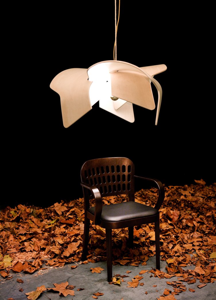 AmaristStudio's tweet photo. Beautiful Lighting Collection - Autumnal Forest by Studio Hannes Wettstein #Swiss #design https://t.co/cjnpd4pqRF