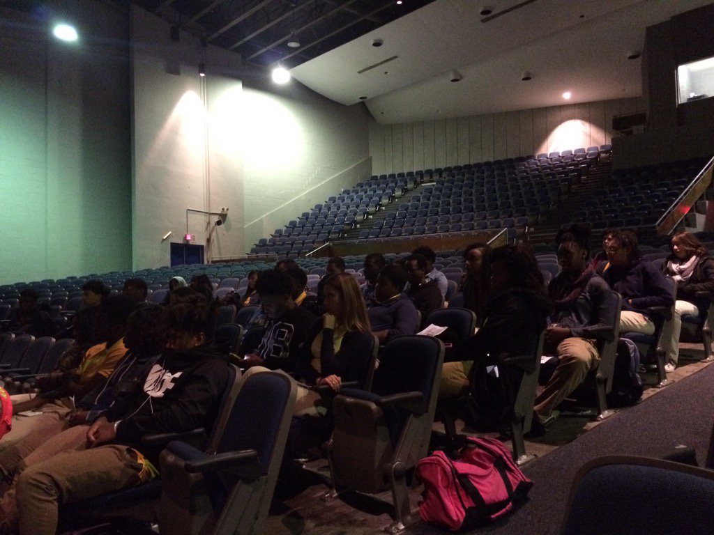 MsDoingtoomuch's tweet photo. @UMD_IAP speaking to our seniors about the program. @hphs_pscs @Its__Dray @x_africanSHOTTA @HPTheBeacon @PGParents https://t.co/DjHn9EAcjW