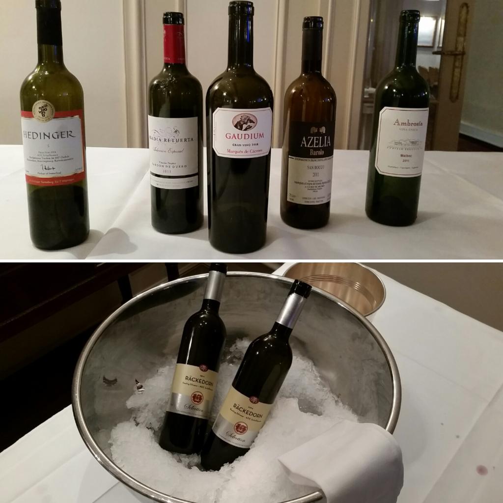 An unserer Pressekonferenz <a href="/Bauraulac/">BAUR AU LAC</a> waren 5 Weinexperten vor Ort, welche ihre #Spitzenweine vorstellten.