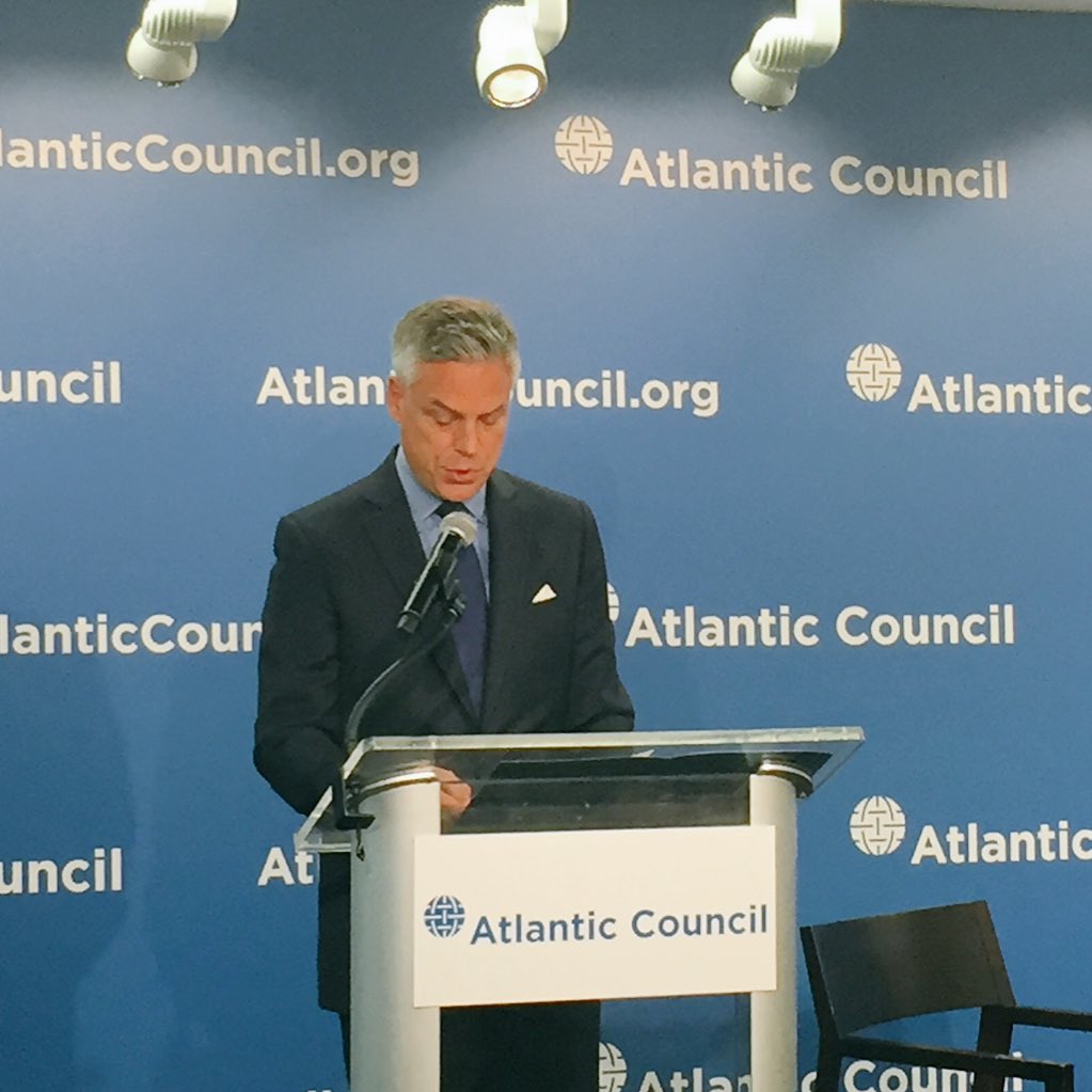 spox46ustr_'s tweet photo. .@JonHuntsman calls #TPP a "game changer." A tool for "economic and strategic" progress. #ACTrade https://t.co/Z1MirIIjSC