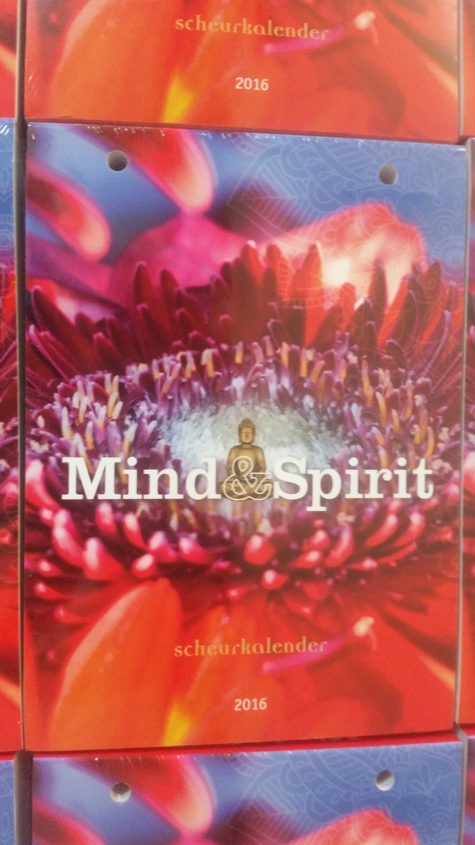 Hij is er weer! Nog leuker dan de vorige; De Mind&amp;Spirit Scheurkalender 2016. Met >100 yoga/ademhalingsoefeningen!