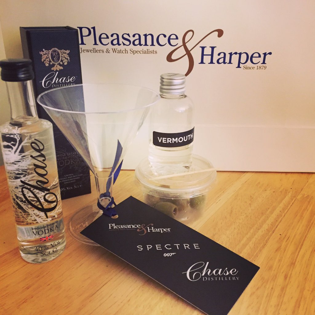 Guyilott's tweet photo. Fantastic night @PleasanceTweet private screening of Spectre. Great @ChaseVodka Martini kit! #SPECTRE https://t.co/bnEVX6kxhc