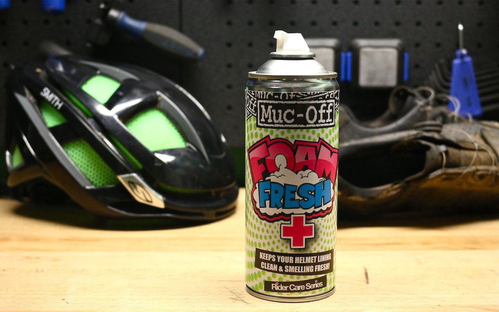 sportimportgmbh's tweet photo. @muc_off #foamfresh keeps your stuff smelling like a citrustree. Prooved by @pinkbike here: https://t.co/i1WfaMmecC https://t.co/7pSOawCpwU