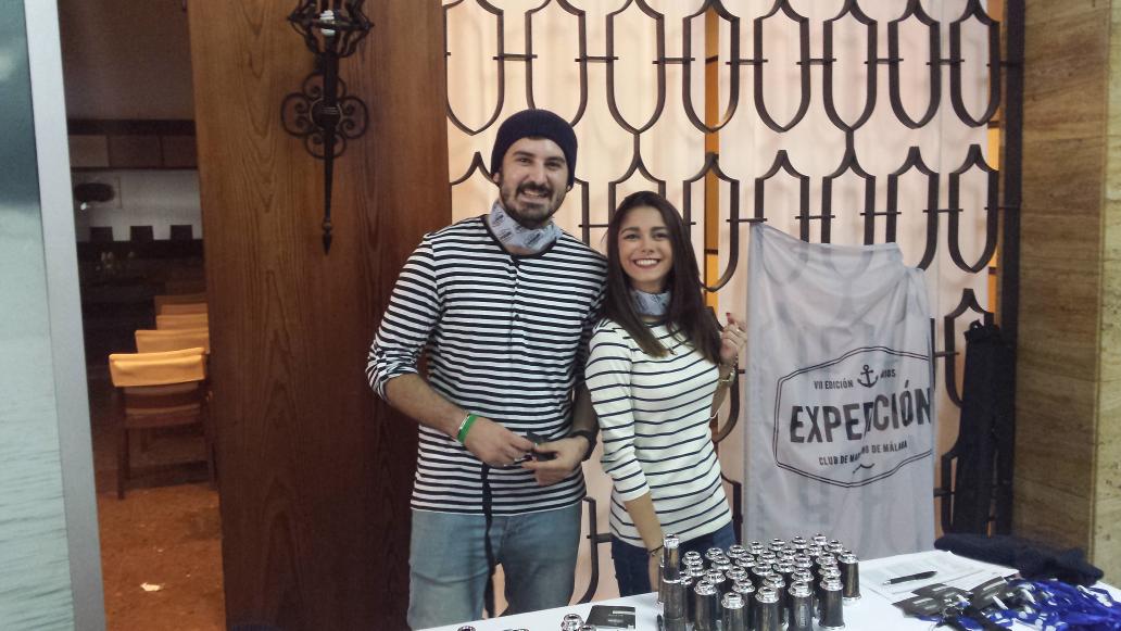 Ecolivum's tweet photo. La tripulación de los #PremiosCMKM  preparada para levar anclas. Otra pareja de grumetes de 3° TSM @ESICMalaga https://t.co/s7Yz4HxcSU