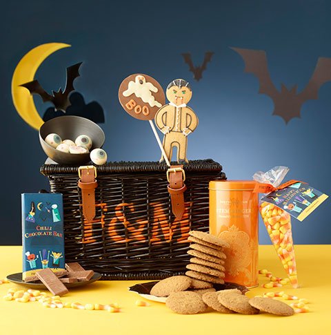 Living North tweet media