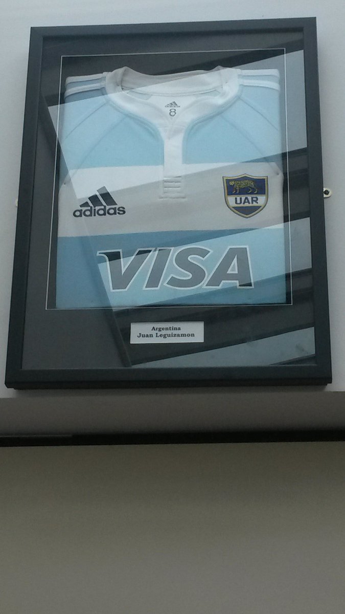 #PumasxESPN #RWC2015 La camiseta de #LosPumas de <a href="/JMLegui/">Juan M. Leguizamon</a>, en el centro de entrenamiento de #LondonIrish.