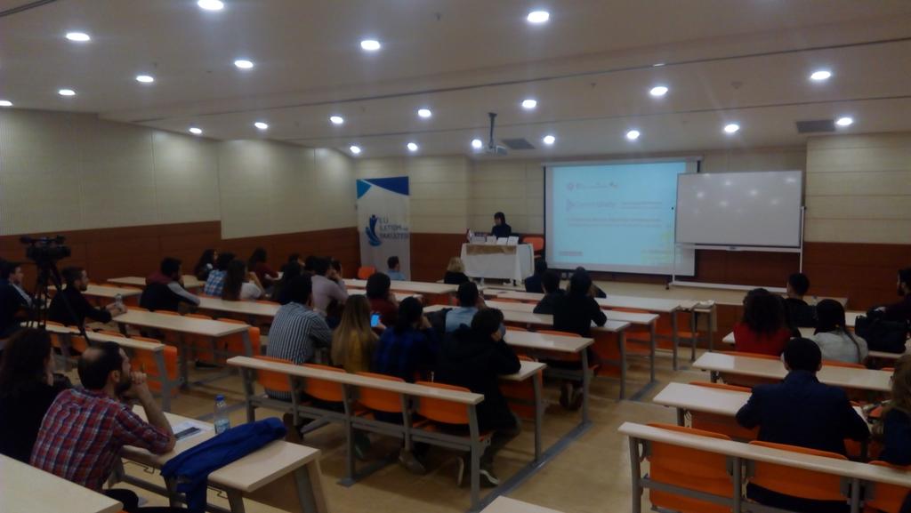 Sinema oturumu 3 No'lu amfide başladi. #community2015