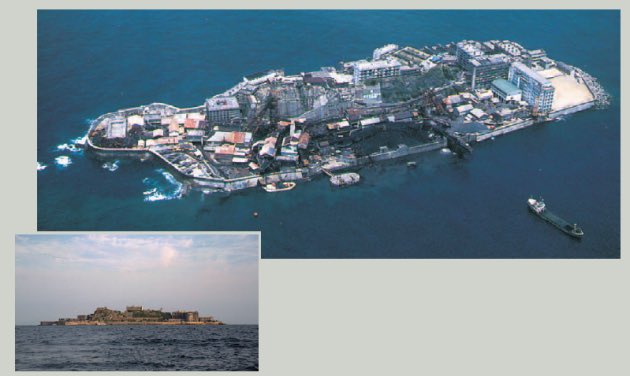 jazz_singletone's tweet photo. 現在廃虚と化している長崎市の軍艦島（正式名:端島）RC造の建造物が立ち並ぶ無人島として廃虚マニアの間で有名だった軍艦島にいまや家族連れや若い女性客が押し寄せているという。
日本経済新聞 https://t.co/n00zf9f6WE https://t.co/cbWMHra0Nv