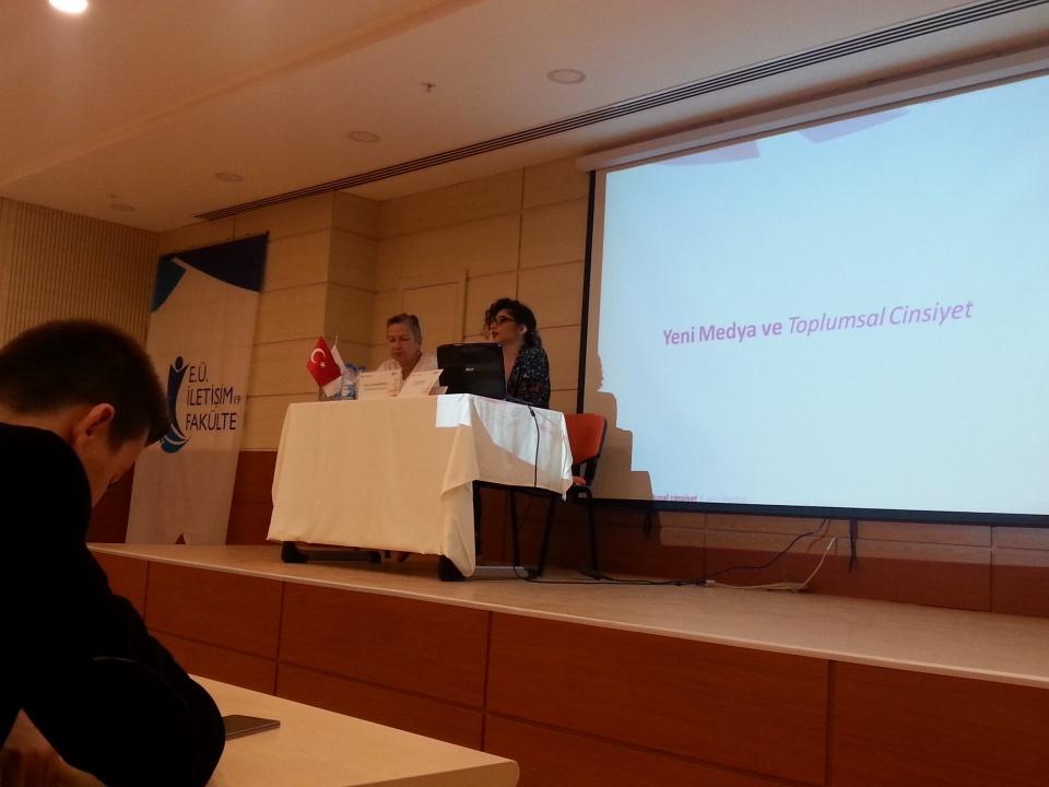 Rojda Çimen, Toplumsal Cinsiyet ve Sosyal Medya üzerine sunumuyla #community2015'te