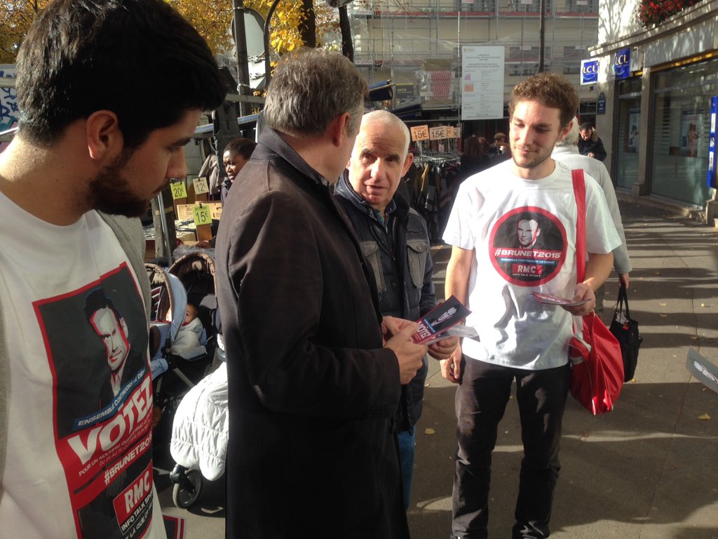 ericbrunet's tweet photo. Tractage sur un marché pour ma campagne électorale #Brunet2015. Soutenez mon nouveau quinquennat sur @RMCinfo ! https://t.co/5uNhqlmkAy