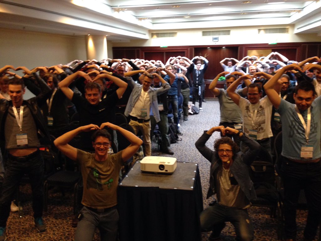 urbanisierung's tweet photo. Lots of Love for DevOps at #ipc15 #webtechcon with @schuppi #1und1 https://t.co/tuFswiXPOz