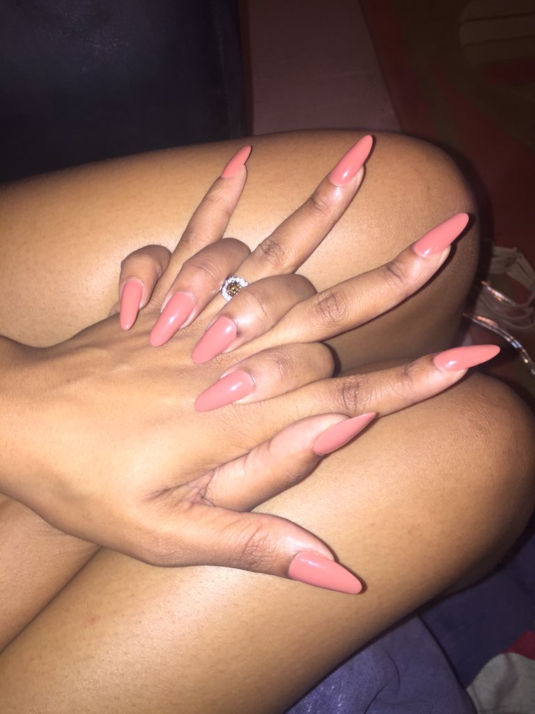 v_molapisi's tweet image. Cafe latte!! How dreamy is this colour? #notips😬