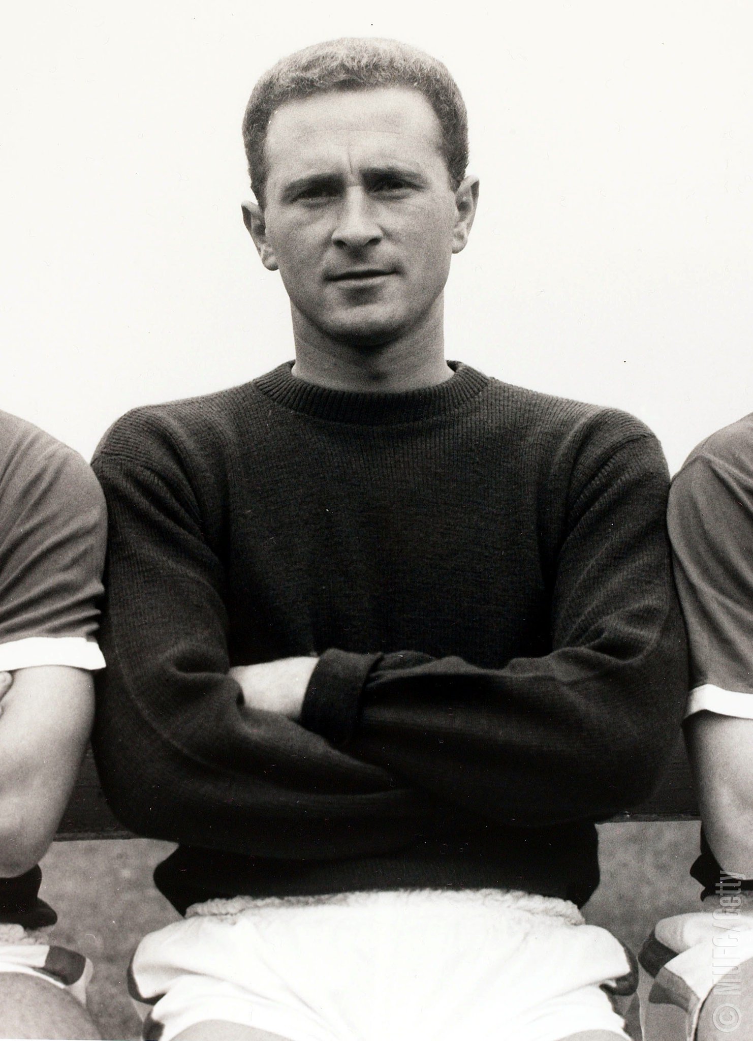 ManUtd: Happy birthday to Harry Gregg - a true legend. 