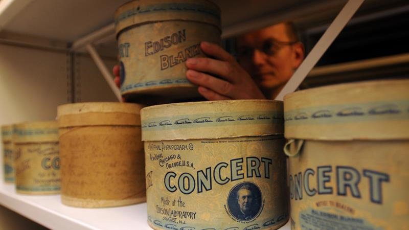 BL_Ref_Services's tweet photo. Today is #WorldAudioVisualDay. Take a look at our Save Our Sounds project https://t.co/spa6wtEOi3 #worldAVday https://t.co/NcjpRUiKtr