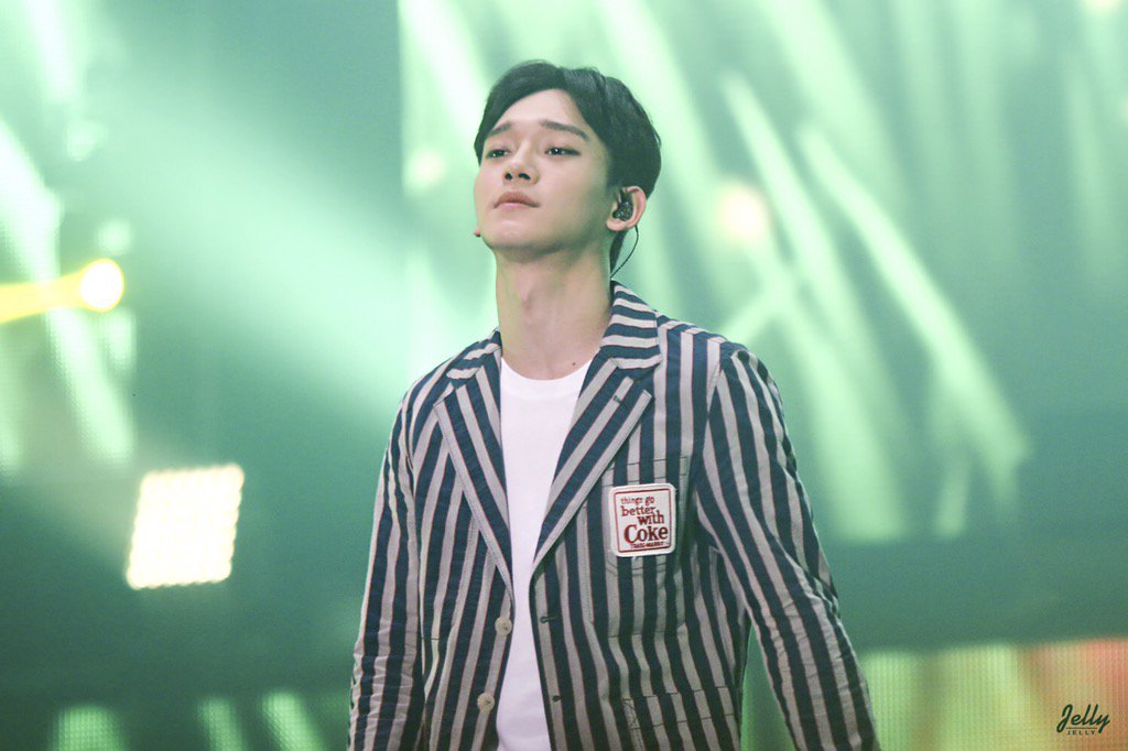 151025 롯데면세점 #종대 #첸
면세점 조명은 정말 개🐕🐕🐕쓰레기얏!
종대의 치명적임을 초록으로 물들이단 ㅎ....
cfile2.uf.tistory.com/original/27702…