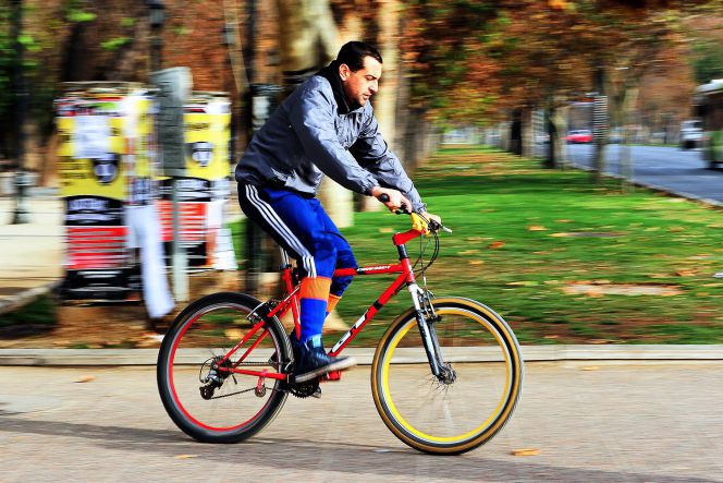 Susana_Gomar's tweet photo. #Emprender en #periodismo: nace la primera #radio dedicada solo a la #bicicleta https://t.co/Tagqq6uauE #RadioBike https://t.co/Co1UdmhbJF