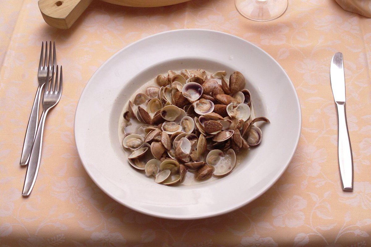 anboemo's tweet photo. #GRADO -Buonappetito con boreto de peverasse (o boreto de basi) cioè #vongole #dialettoperduto - @abollis @caicio43 https://t.co/252uOqsrMK
