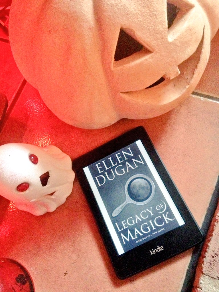 nikkiemermaid's tweet photo. ๐๐ป Perfect #Halloween read ๐ #LegacyOfMagic by @Ellen_Dugan ๐ป๐ https://t.co/xpFYdkhQD5