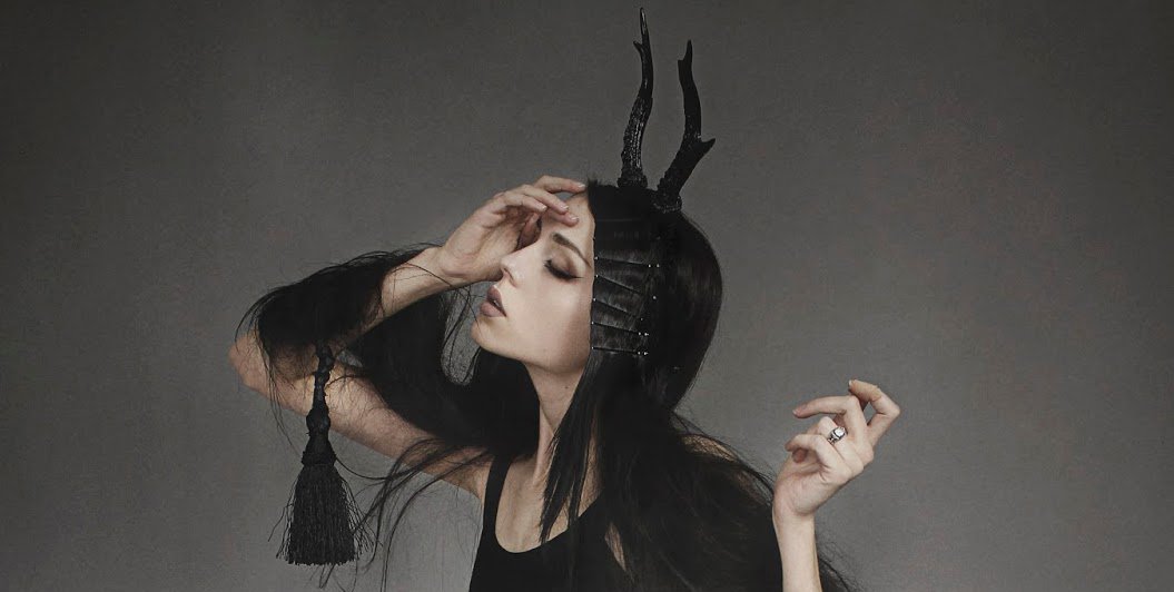 NevermoraShop's tweet photo. #handmade dark faun black #antlers by Nevermora https://t.co/qUVAM6dC2E #art #fashion #fantasy https://t.co/y27tJJ1Ouq