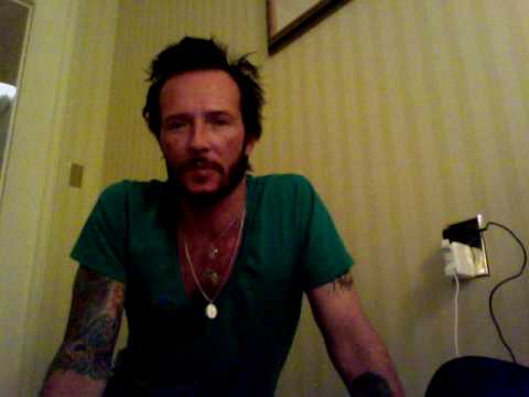 Bearded Celebrity Birthday: Scott Weiland (1967)
Happy Birthday      