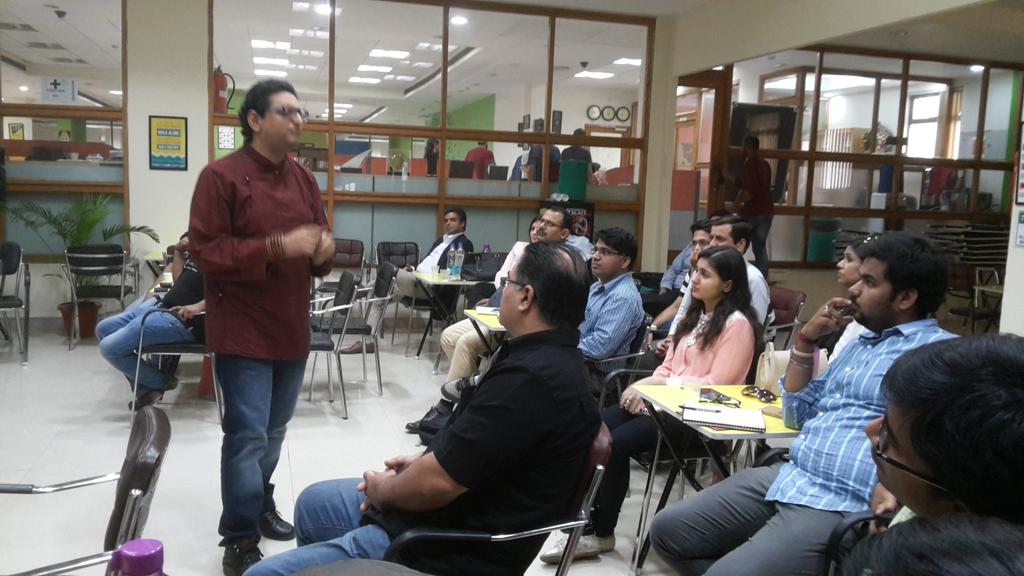 namratadurgan's tweet image. Starting to think at #igg with @amit_agrawal13 @niyambhushan @91springboard @NASSCOMStartUps