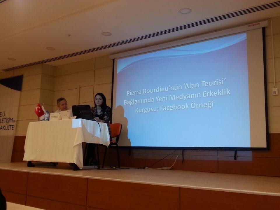 Pelin Doğan, Yeni Medyanın Erkeklik Kurgusu sunumuyla #community2015'te