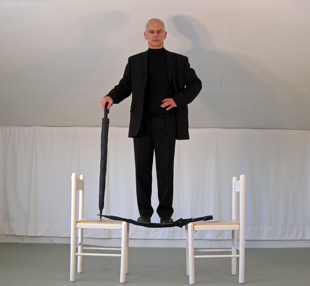 EXProgresscom's tweet photo. Stand on it or beat it – this umbrella is the hard nut to crack!
https://t.co/AmxakkdIcb https://t.co/XfbcS56Zw2