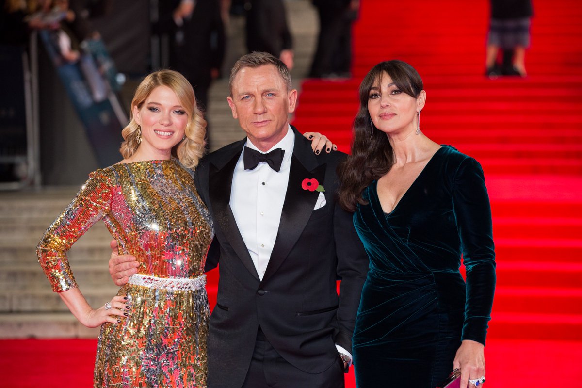 sonypictures_es's tweet photo. Las fotos más espectaculares de la Premiere Mundial de #SpectreLaPelícula en Londres. https://t.co/1nPFnbRF0Q https://t.co/C08O0uY8p5