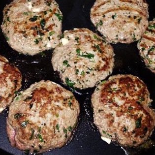 56973s's tweet photo. @budlight The ultimate tailgate food barbecue burgers #DownSouthContest #UpForWhatever https://t.co/PoHnre9aaX