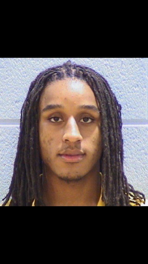 Ty_BBG's tweet photo. Free bro u gone knock that lil shit out &amp; be back down https://t.co/1ExWCXgbN9