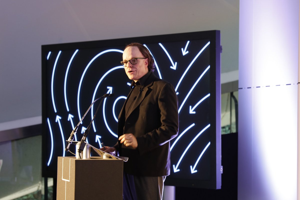 SerpentineUK's tweet photo. Missed the Transformation Marathon? The 1st video highlights are now available: https://t.co/M6Vl8cGqhf #Transform15 https://t.co/qQRbLSxE8Z