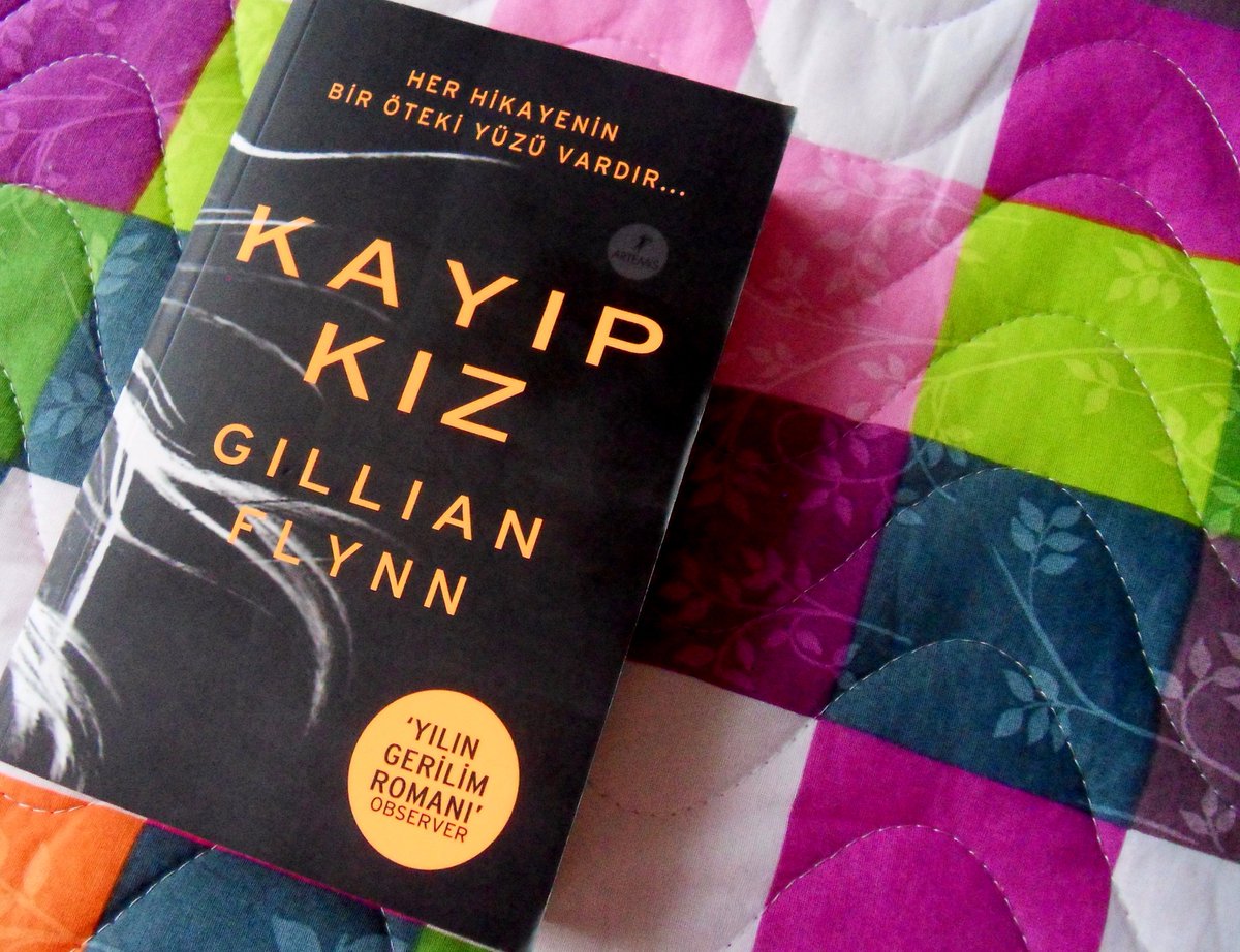 KitapVeKitap's tweet photo. Bazı romanlar o kadar iyi ki, sinemaya aktarılmasa olmuyor!
#FilmleştirilenRomanlar 'dan bugün Kayıp Kız'ı seçtik :) https://t.co/Pq3EmSaanb